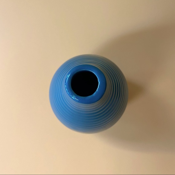 Blue Ribbed Vase - Picture 2 of 10